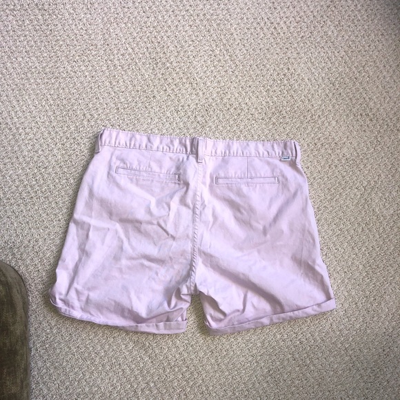 Levi’s pink denim shorts - Picture 3 of 3